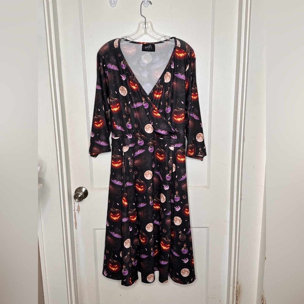 Lady V London Halloween dress. Short sleeves. With pockets.